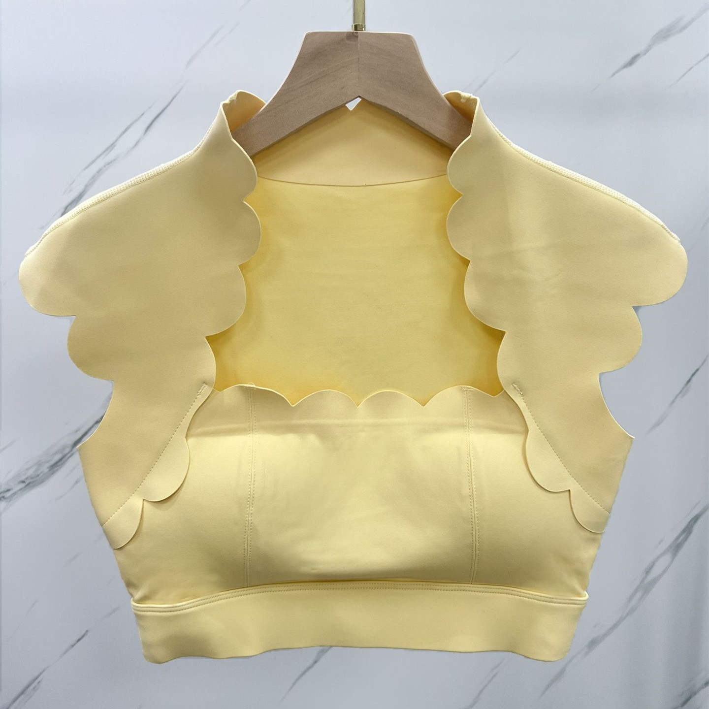 Pad Wavy Women Sports Vest Yog - огляд і ціна Yoga Fitness Matte